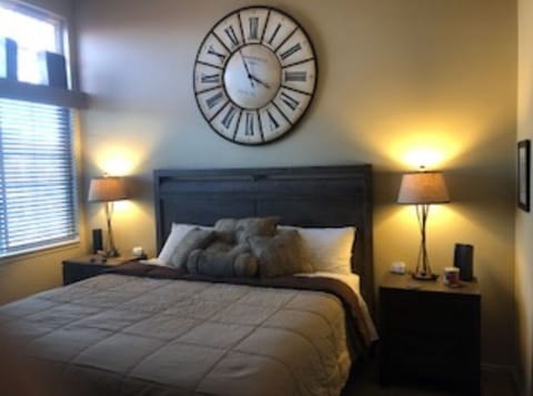 Master Bedroom, King Size Bed