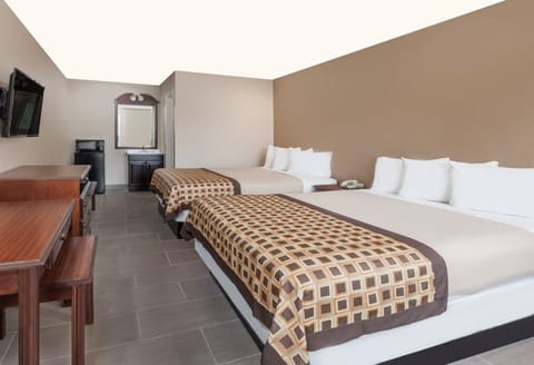 Individually furnished, desk, laptop workspace, free WiFi