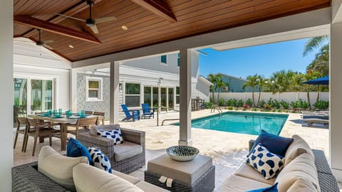 Poolside Lounge Area