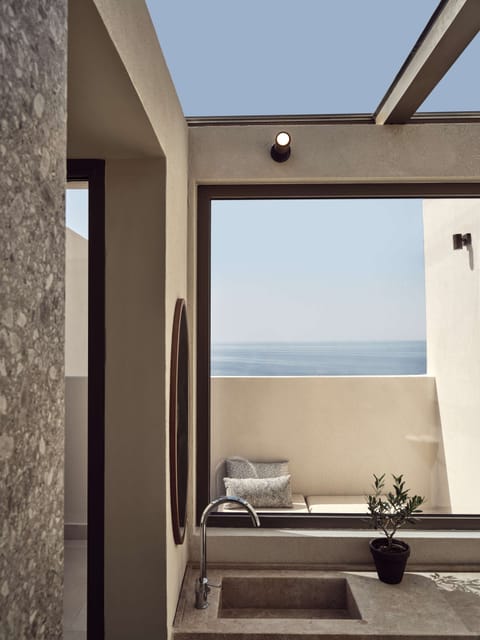 Royal Senses Villa, Private Pool, Sea View | Bathroom | Shower, rainfall showerhead, free toiletries, hair dryer