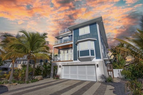 Sea Forever by AMI Locals