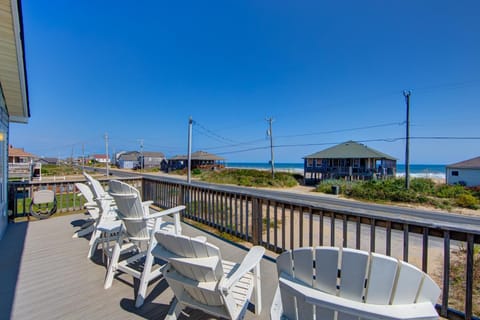 Front porch view of ocean north side.