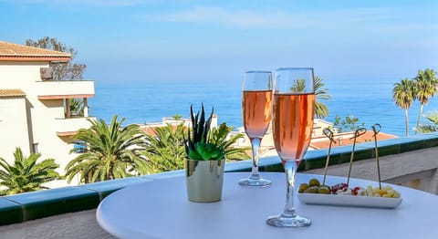 Early evening appetisers on the balcony with the splendid sea view.