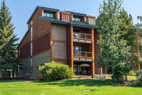 Welcome to Moraine Circle 30