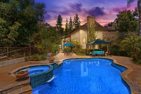 Pool and Jacuzzi 
