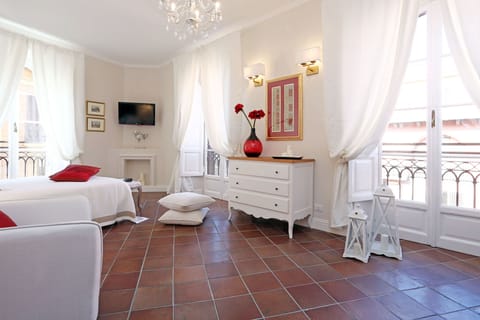 Apartment, 3 Bedrooms | 3 bedrooms, free WiFi, bed sheets