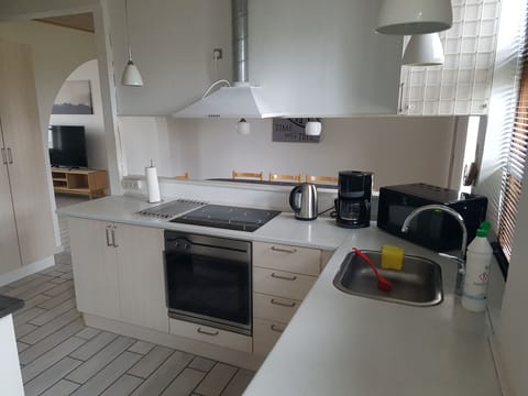 Comfort Apartment | Private kitchen | Coffee/tea maker