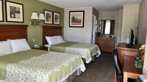 Standard Double Room, 2 Queen Beds | Desk, free WiFi, bed sheets