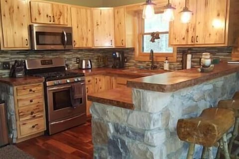 6eabe110 4644 4143 a668 6dafe99c792a