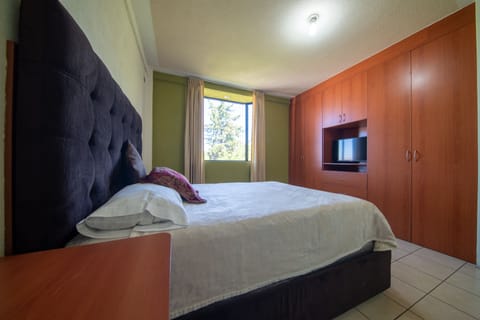 Apartment, 2 Bedrooms, Kitchen | Laptop workspace, iron/ironing board (on request), WiFi (free)