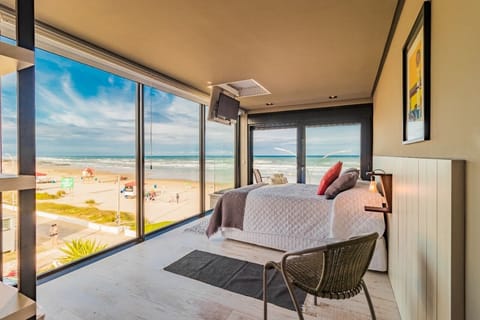 Luxury Room, Beach View | Premium bedding, minibar, blackout drapes, iron/ironing board