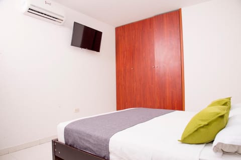 Desk, WiFi (free), bed sheets