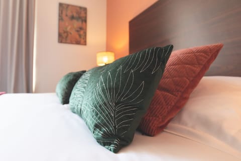 Double Room, Balcony | Individually decorated, individually furnished, desk, blackout drapes