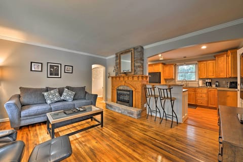 Charlotte Vacation Rental | 2BR | 1BA | 1,300 Sq Ft | Stairs Required