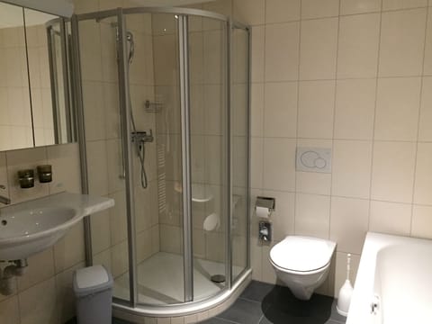 Comfort Studio, 1 Double Bed, Non Smoking, Garden Area | Hypo-allergenic bedding, down comforters, in-room safe