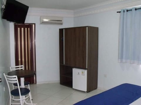 Double Room, 1 Double Bed | Minibar, WiFi (free), bed sheets