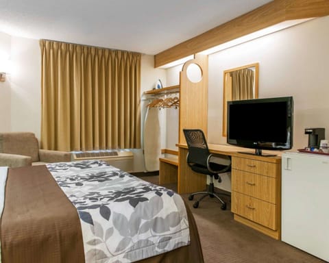 In-room safe, iron/ironing board, rollaway beds, free WiFi