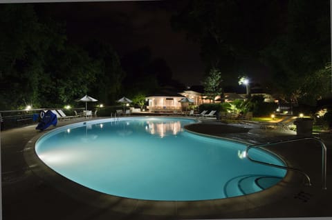 Outdoor pool, open 9:00 AM to 10:00 PM, pool umbrellas, sun loungers