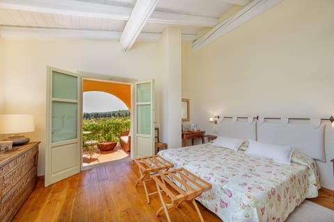 Superior Double Room | Minibar, in-room safe, free WiFi, bed sheets