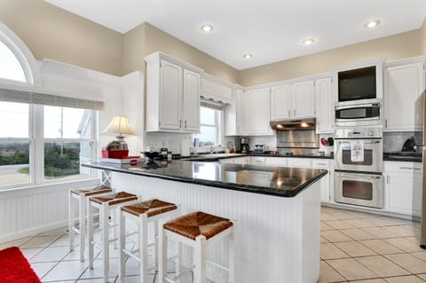 Food Bar off kitchen counter