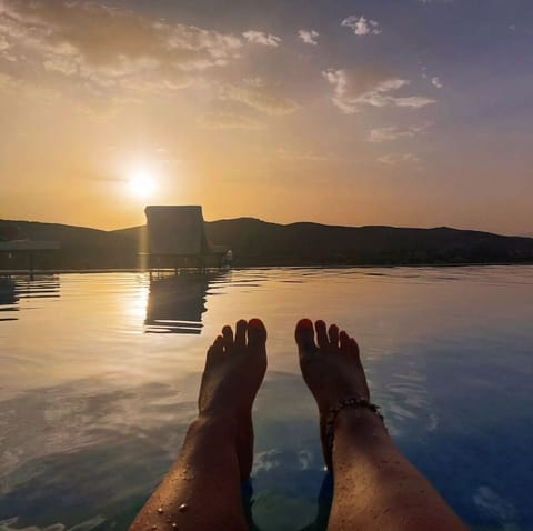 15 outdoor pools