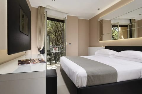 Premium bedding, free WiFi, bed sheets