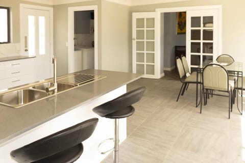 Full-size fridge, stovetop, coffee/tea maker, electric kettle