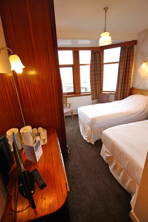 Twin Room | Free WiFi