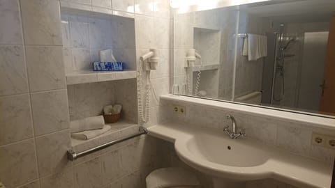 Superior Double Room, Ensuite (Doppelzimmer  Nr.2) | Bathroom