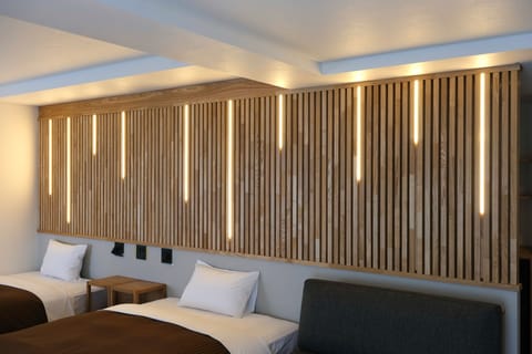 Executive Triple Room, River View, Non-Smoking (C) 5F | Down comforters, in-room safe, laptop workspace, iron/ironing board