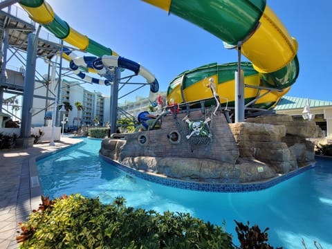 On Site Water Park with 4 FREE DAILY WATERPARK PASSES include!