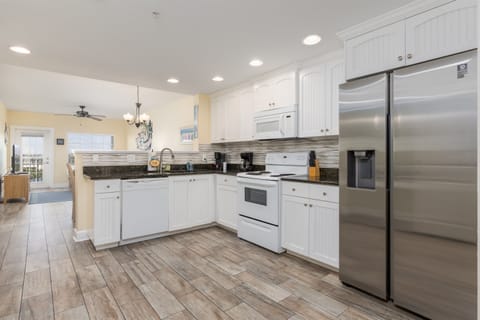 Fully equipped kitchen