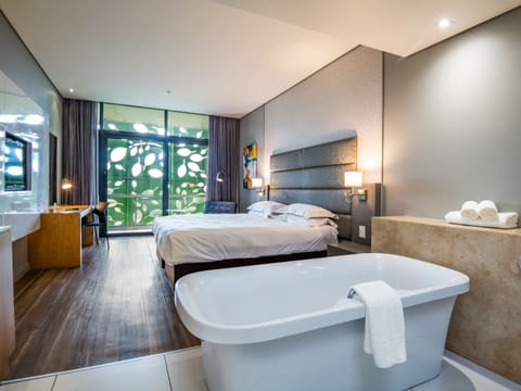 Superior Room | In-room safe, desk, blackout drapes, iron/ironing board