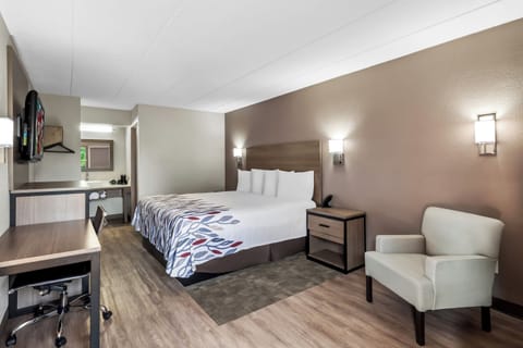 Desk, free cribs/infant beds, free WiFi, bed sheets