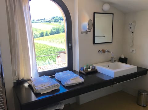 Family Suite | 1 bedroom, premium bedding, minibar, in-room safe