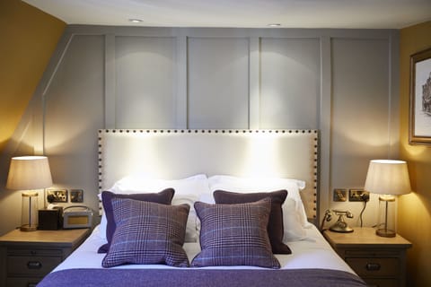 Superior Double Room | Desk, iron/ironing board, free WiFi, bed sheets