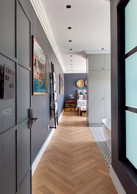 Egyptian cotton sheets, premium bedding, minibar, in-room safe