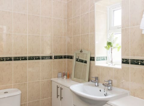 Deluxe Double Room, Ensuite | Bathroom