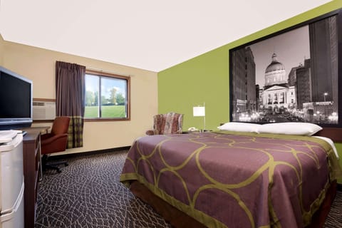 Standard Room, 1 Queen Bed, Accessible | Desk, iron/ironing board, free cribs/infant beds, free WiFi