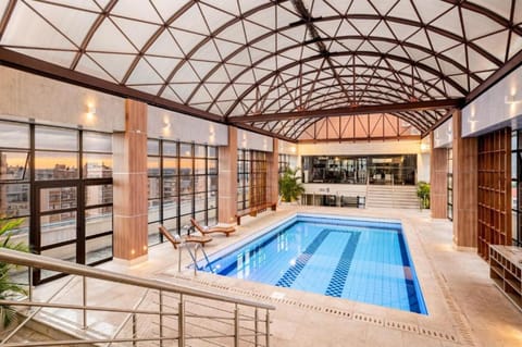 Indoor pool, sun loungers