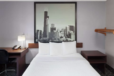 Room, 1 Queen Bed, Accessible, Non Smoking (Mobility) | Free WiFi, bed sheets