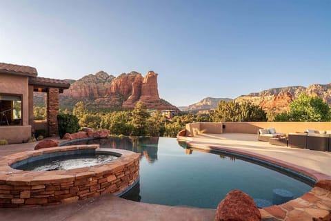Perfect views of Eagle Rock Coffee Pot Rock from the outdoor deck