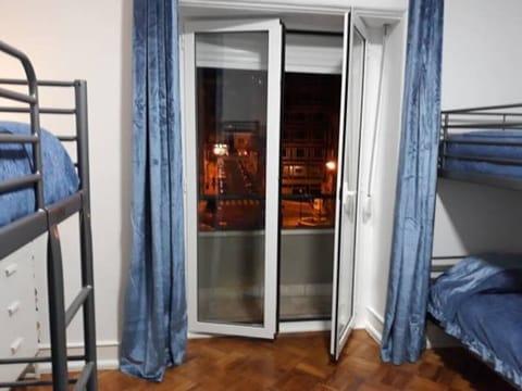 Family Quadruple Room, Shared Bathroom (Azul) | Individually decorated, individually furnished, laptop workspace