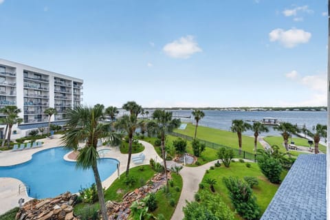 Gulf Shores Surf & Racquet 304C Balcony View