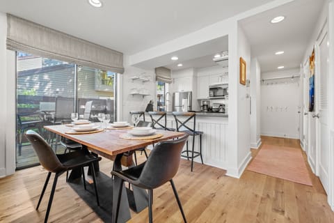 Dining Area w/ Side Deck Access