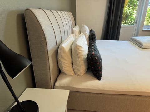 Double Room | Soundproofing, bed sheets