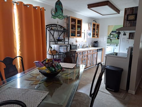 KITCHEN rectangular table seats 4