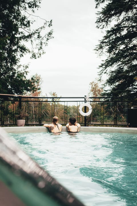Seasonal outdoor pool, open 8:30 AM to 9:00 PM, pool umbrellas