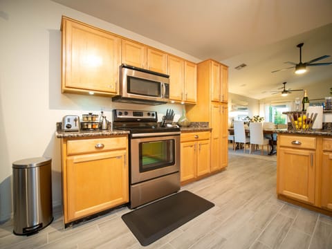 Spacious kitchen area for all to enjoy... dishwasher available as well