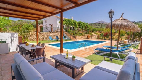 Casa Rural Loma de Moya Periana by Ruralidays